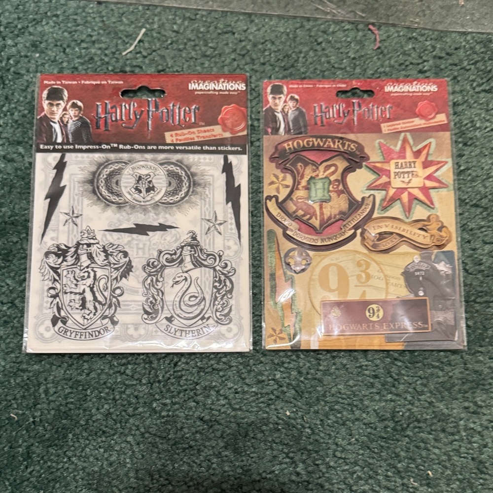 Harry Potter Hogwarts Sticker Set - Red and Gold Designs